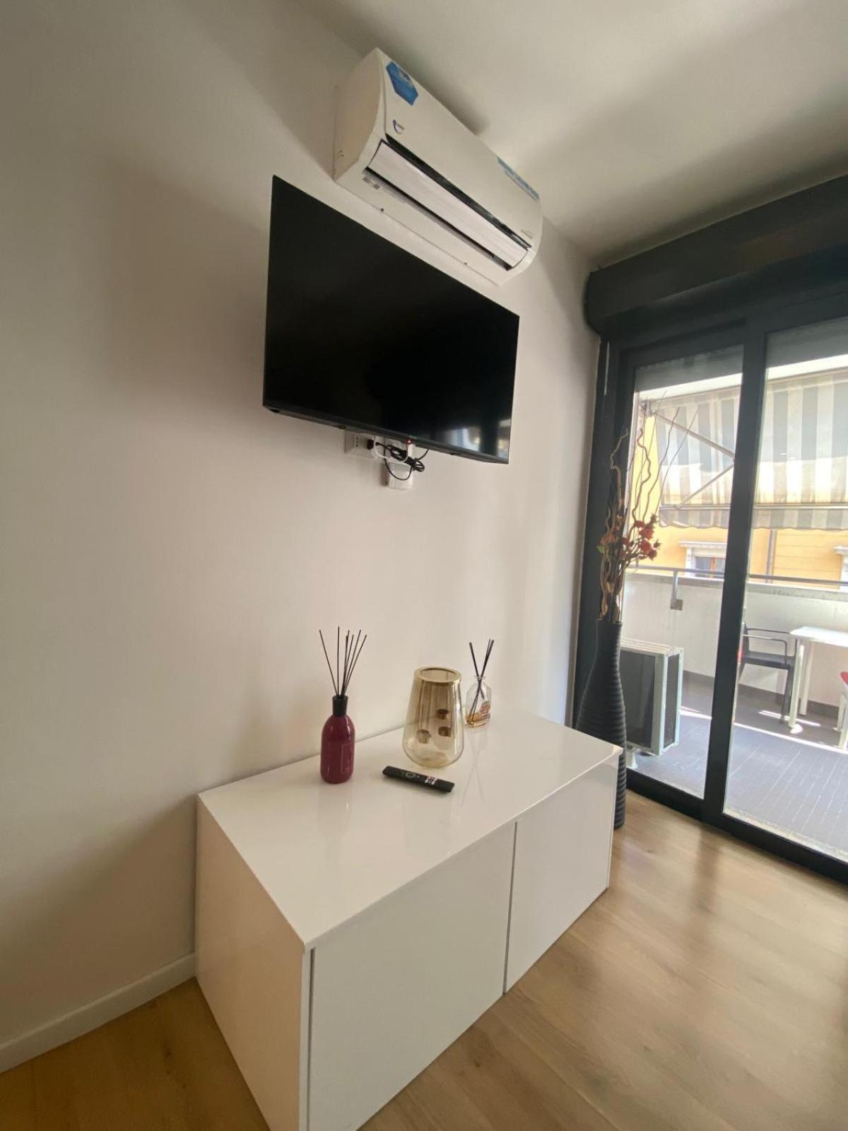 Lux Fara Apartamento Milão Exterior foto